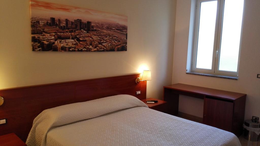 Albergo Del Pino Cercola Szoba fotó