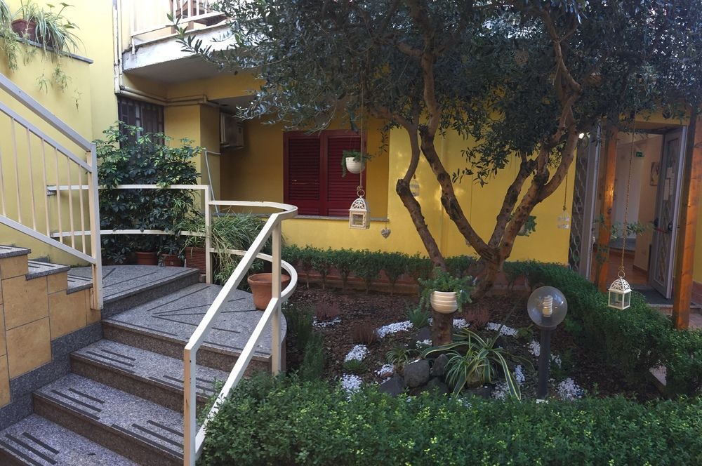 Albergo Del Pino Cercola Kültér fotó