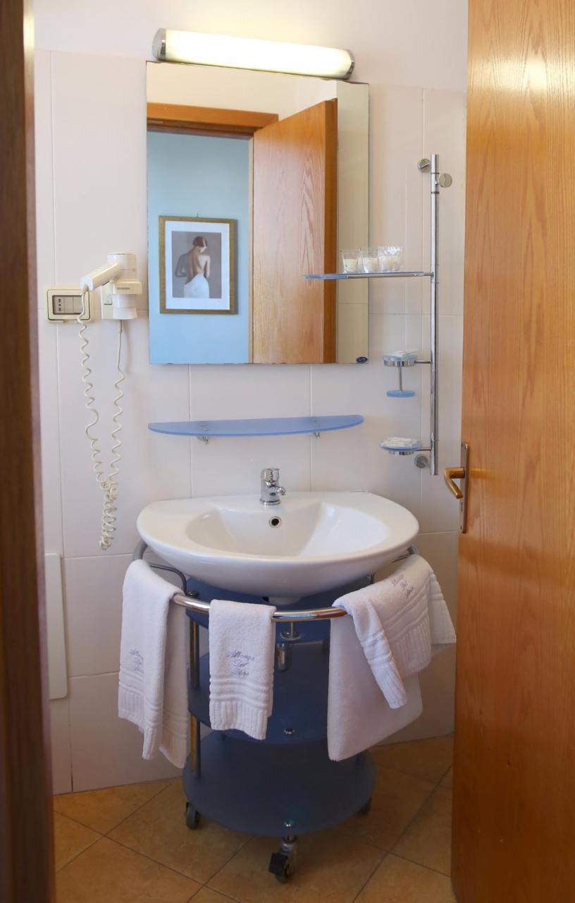 Albergo Del Pino Cercola Kültér fotó