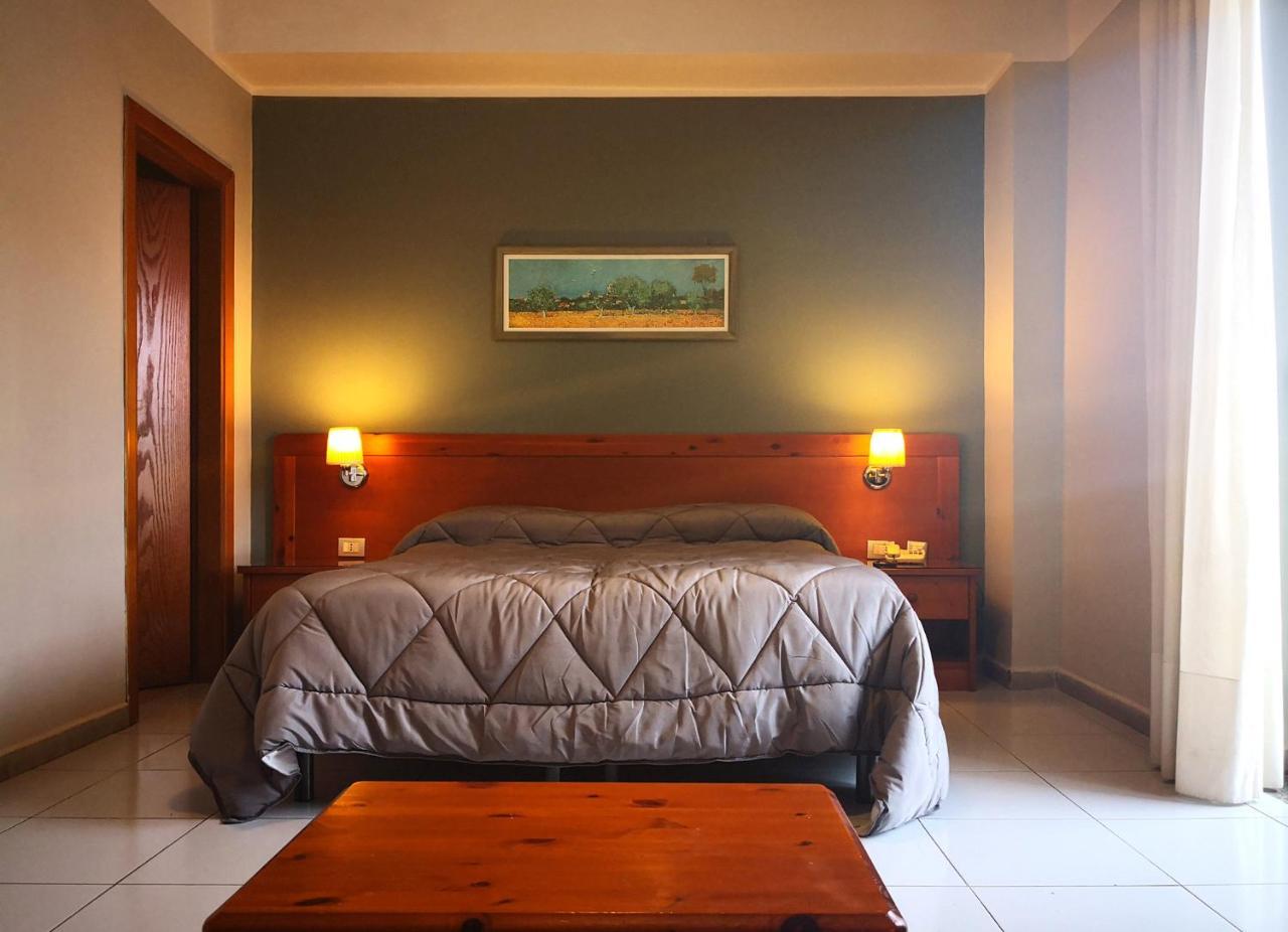 Albergo Del Pino Cercola Kültér fotó